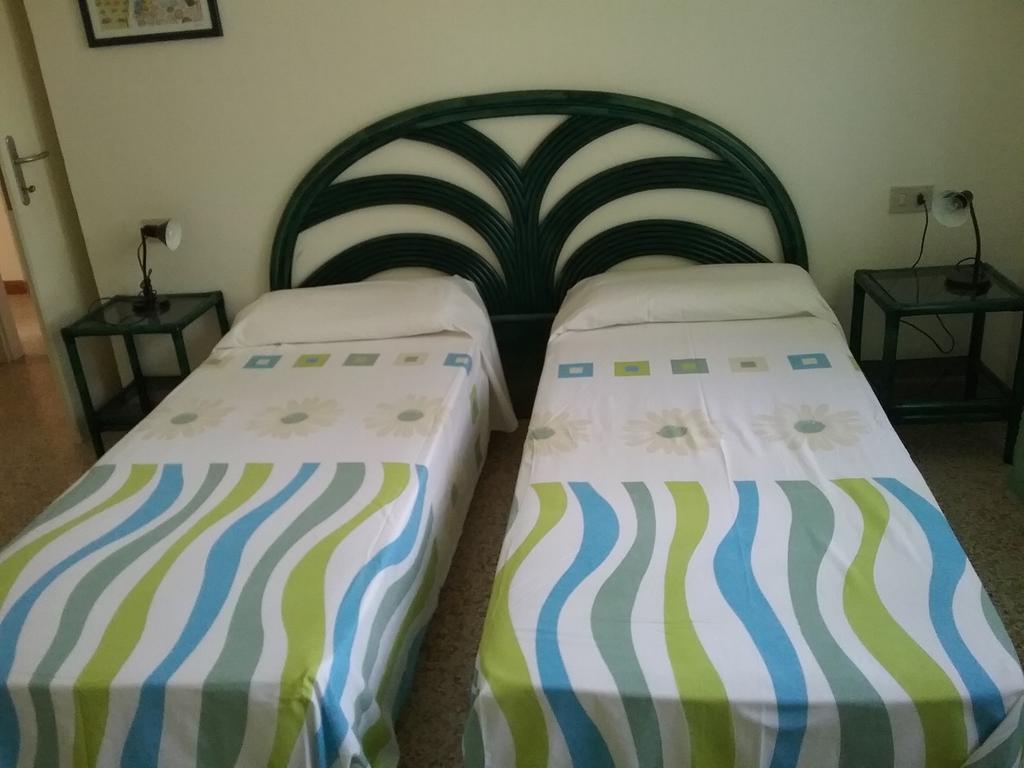 Casa Marialuigia - Appartamenti Solo Per Famiglie Lido di Jesolo Exteriör bild