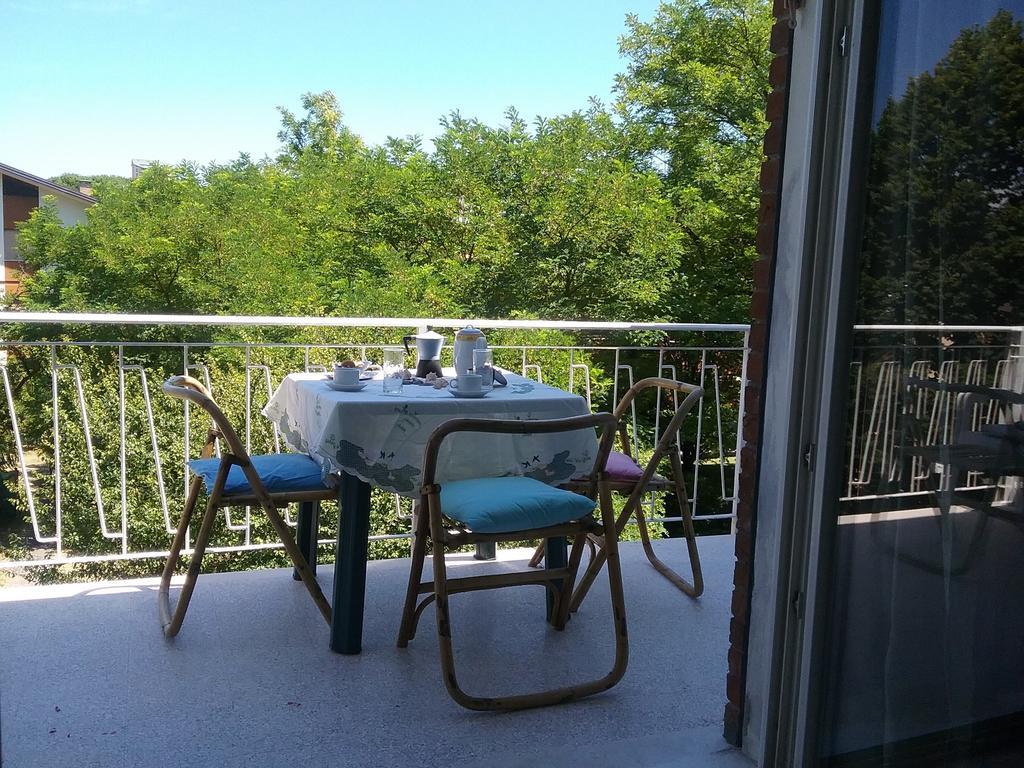 Casa Marialuigia - Appartamenti Solo Per Famiglie Lido di Jesolo Exteriör bild